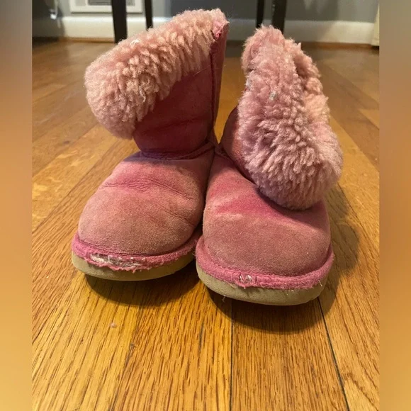 Pink Ugg boots size 12 T - Picture 1 of 8